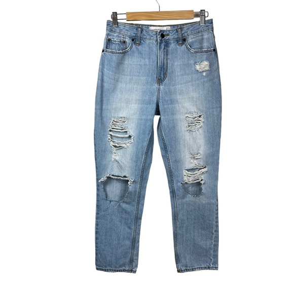 Abercrombie high rise Girlfriend Jeans size 27/4 - Picture 1 of 7